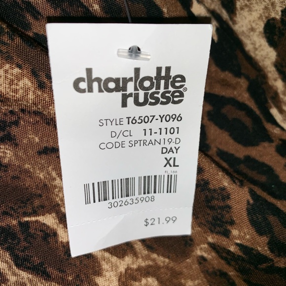 CR Short Sleeve Button Up Leopard Top - Picture 3 of 4